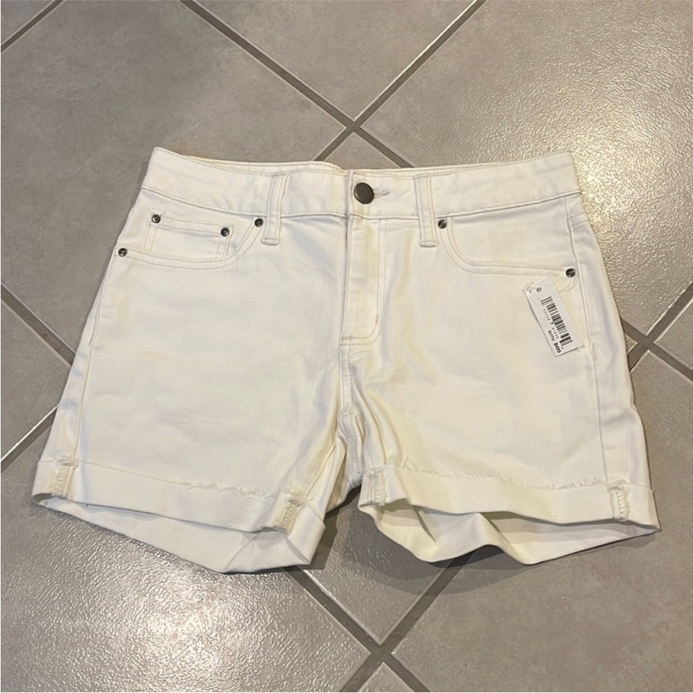 Daily Ritual white jean shorts NWT distressed edges